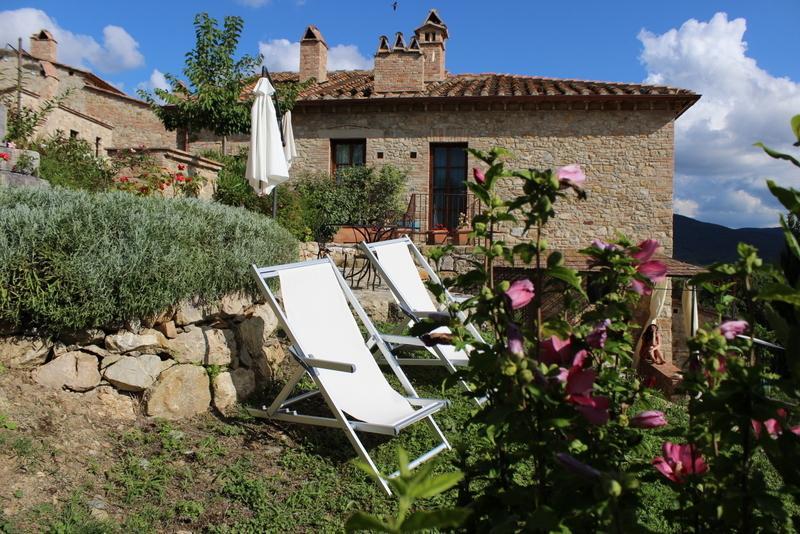 Gasthaus Mommialla Gambassi Terme Exterior foto