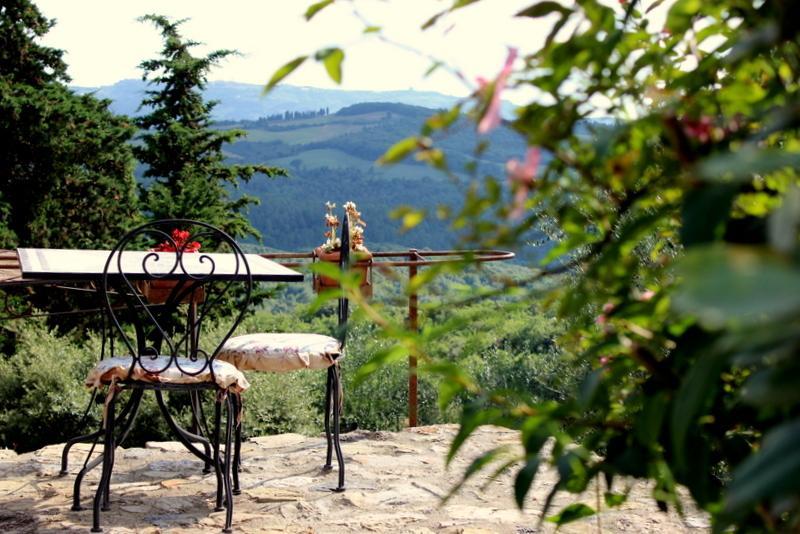 Gasthaus Mommialla Gambassi Terme Exterior foto