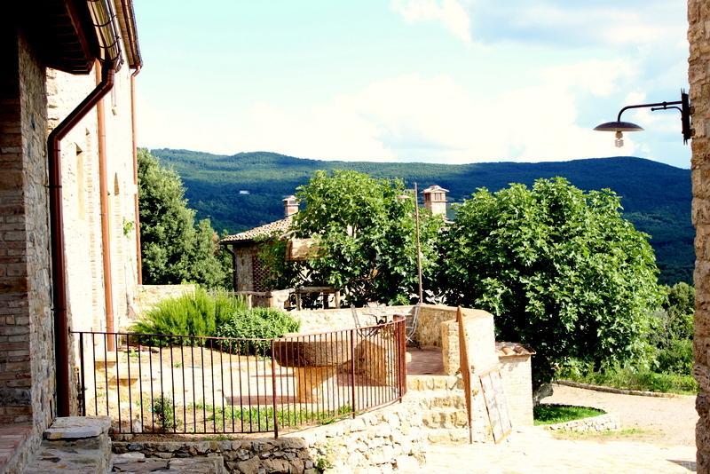 Gasthaus Mommialla Gambassi Terme Exterior foto