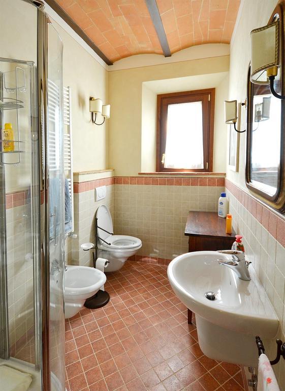 Gasthaus Mommialla Gambassi Terme Zimmer foto